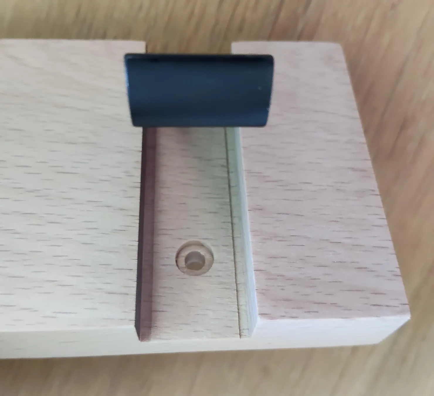Amig CM39 Appendiabiti Muro Legno 420x70 mm