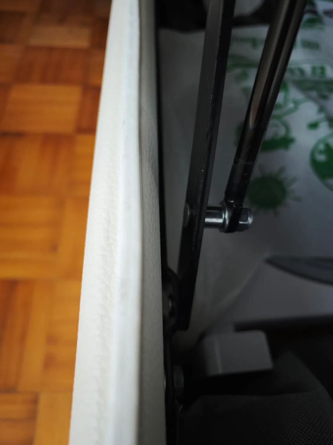 Amig 964 guarnizione adesiva marrone 2x3 m Ø7x9 mm