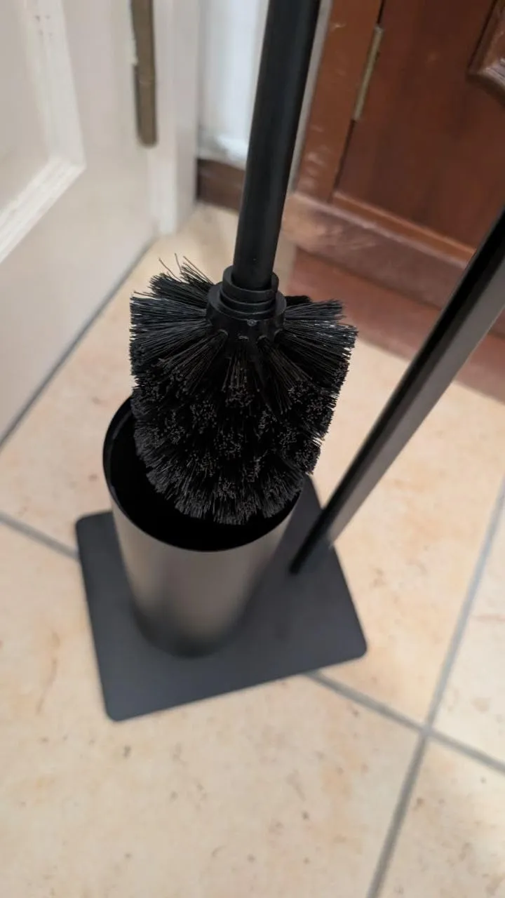 Amig Formaduo Portascopino con Portarotolo Nero