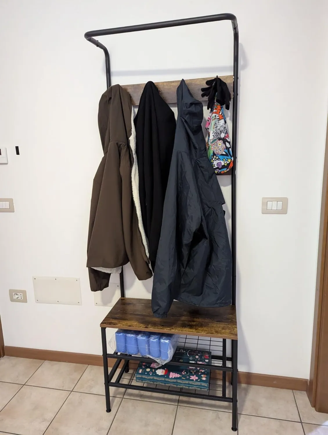 Amig Lukien appendiabiti con scarpiera 183 cm nero marrone