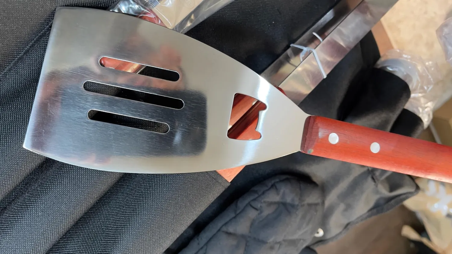Amig AM17 Set Barbecue 7 pezzi con Grembiule