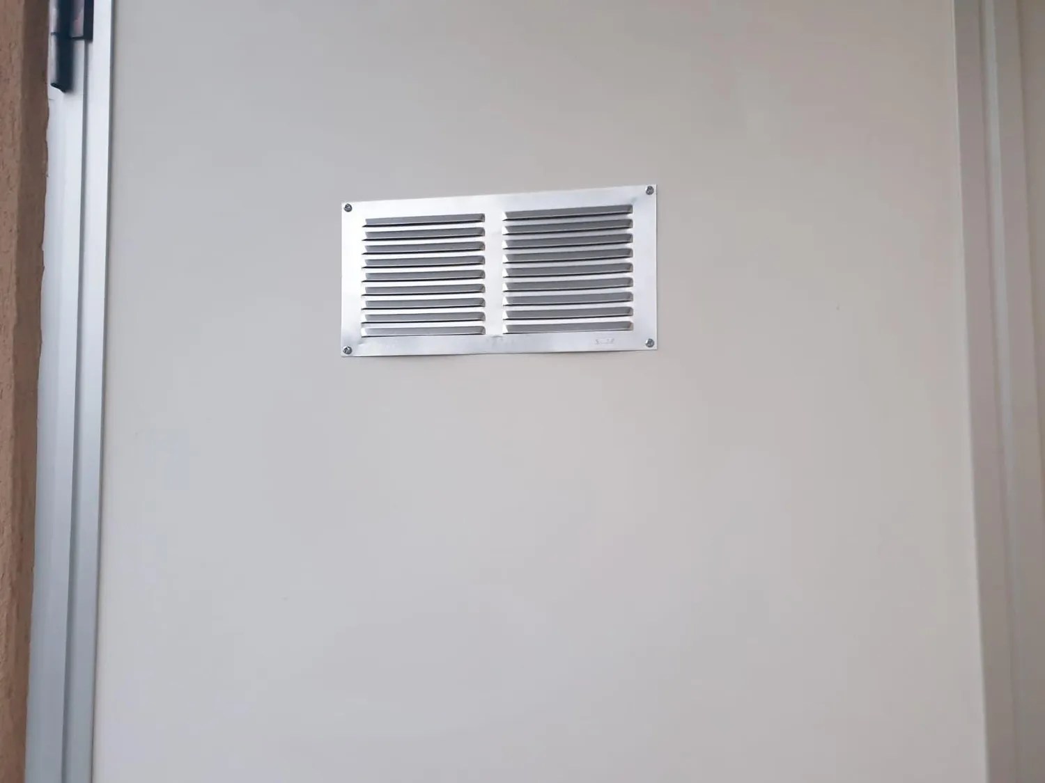 Amig 250x250 mm Griglia di Ventilazione Bianca Alluminio
