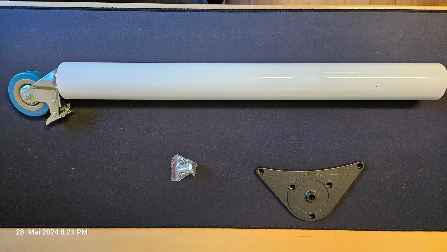 Amig Mod.7 gamba tavolo nera 870 mm ruote+freno