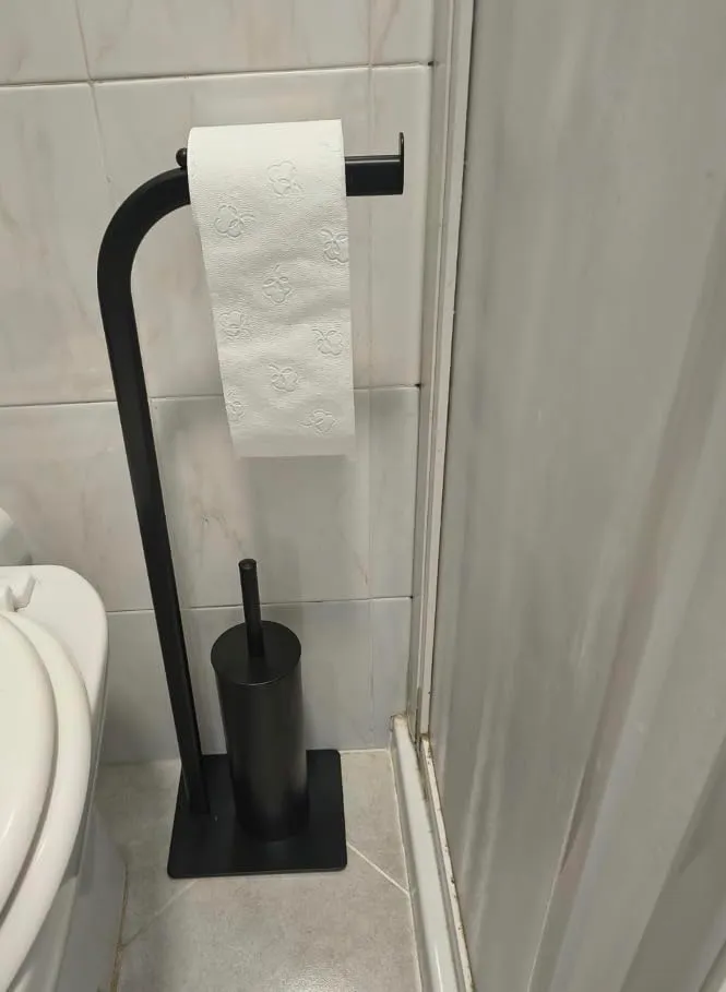 Amig Formaduo Portascopino con Portarotolo Nero