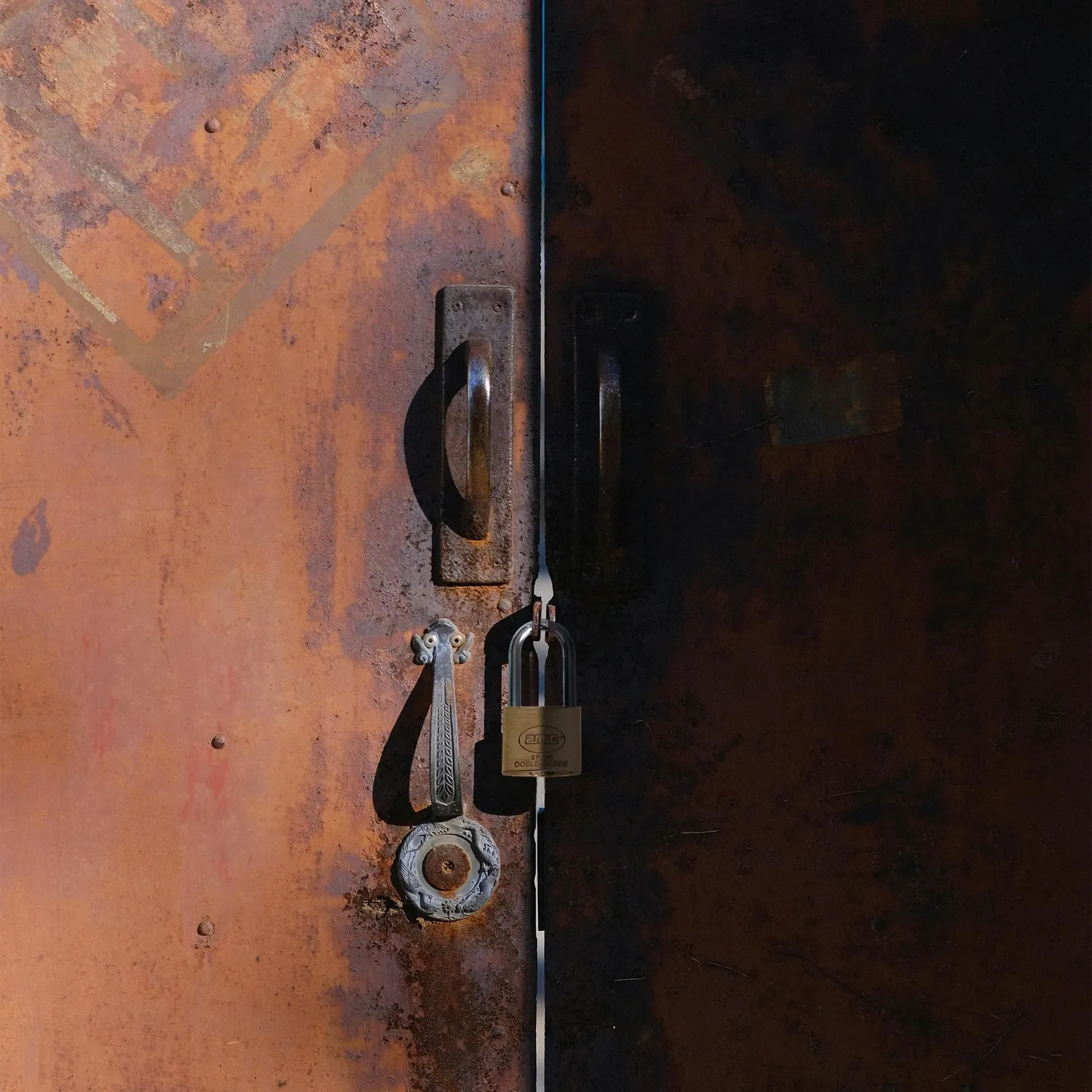 Amig Lucchetto arco lungo 40 mm ottone antiruggine