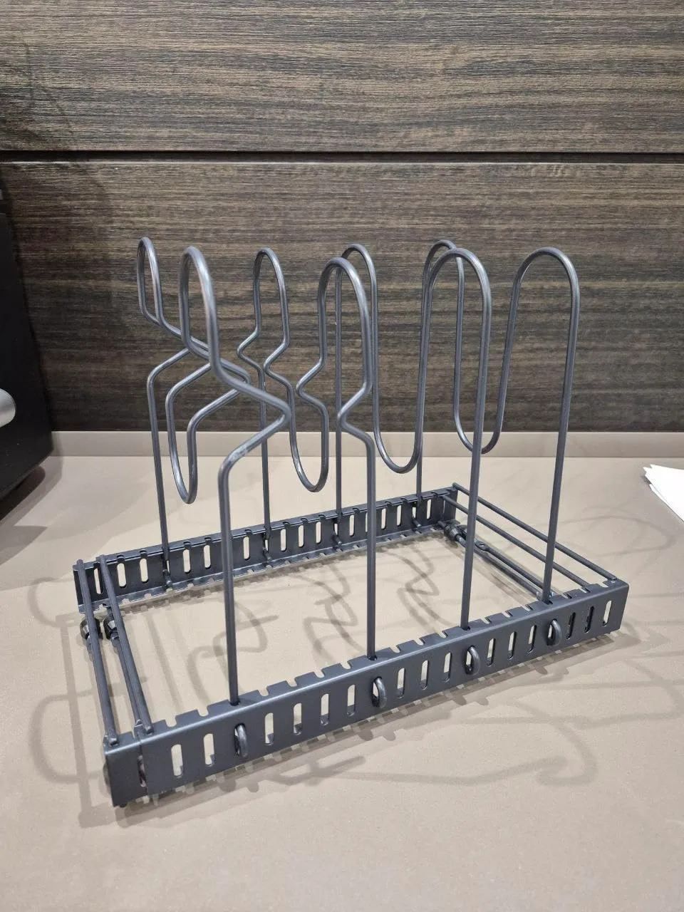 Amig organizer padelle estensibile nero 6-10 posti