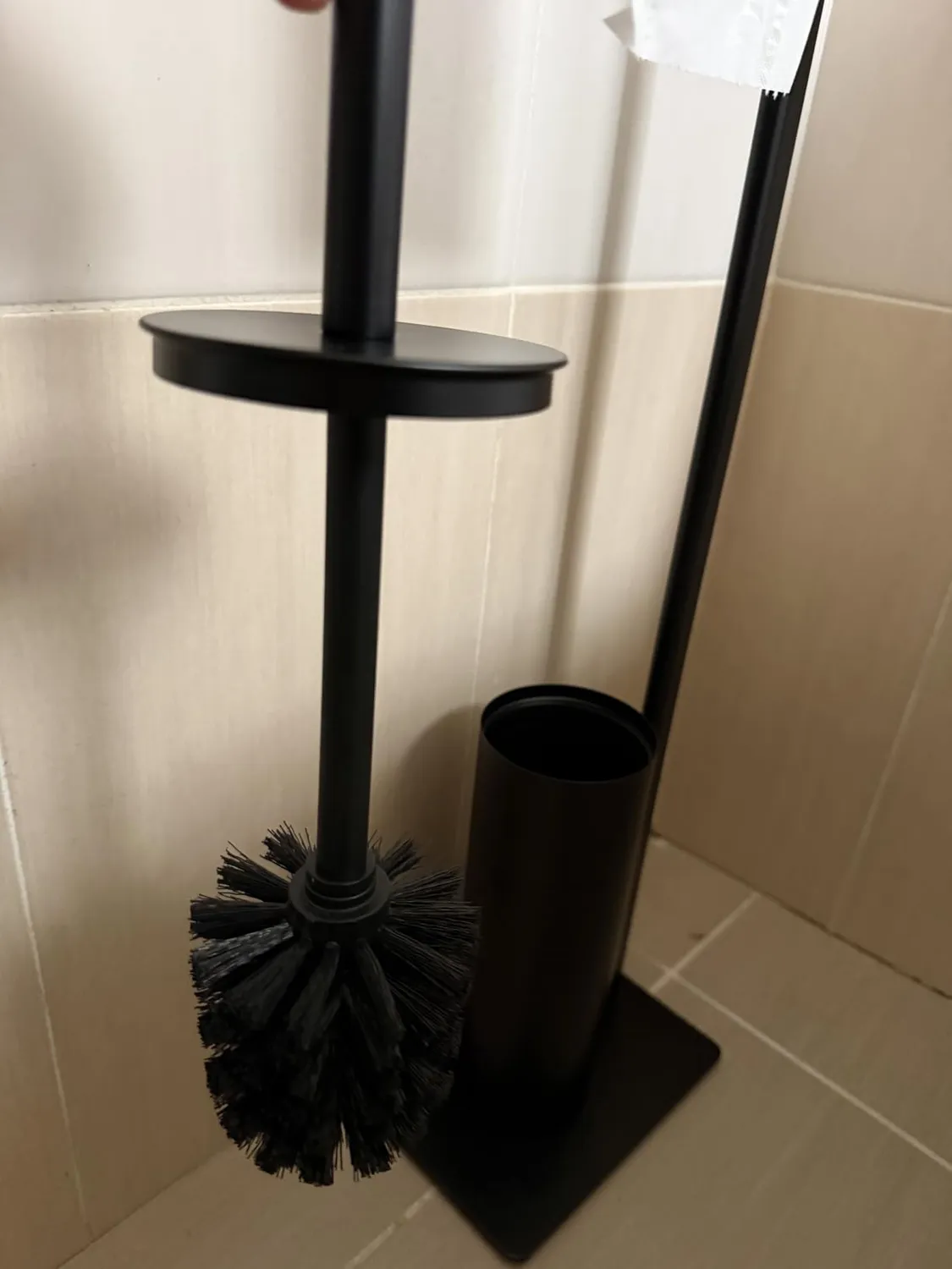 Amig Formaduo Portascopino con Portarotolo Nero