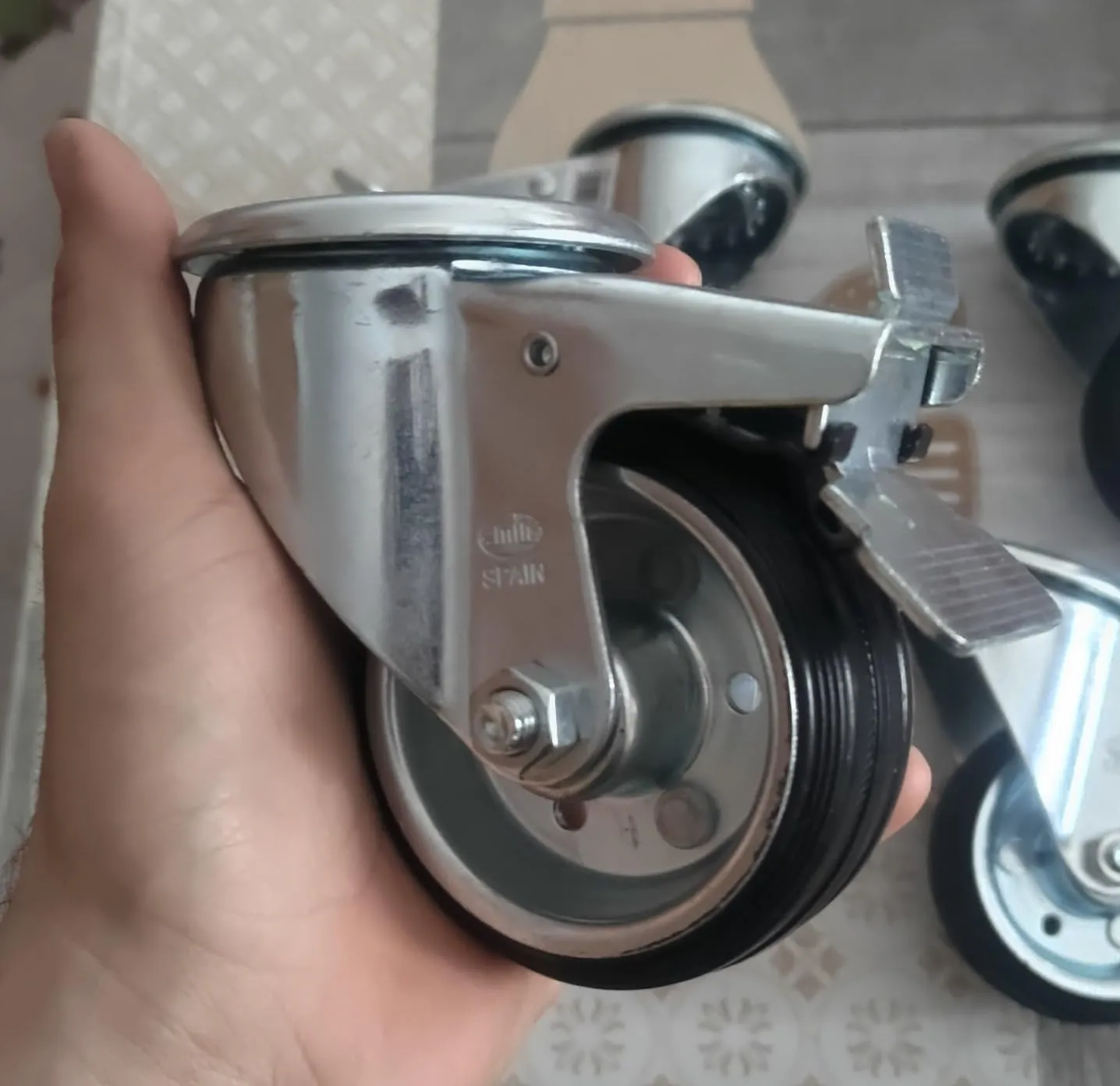 Amig Set 4 Ruote Mobili con Freno 80 mm Nere