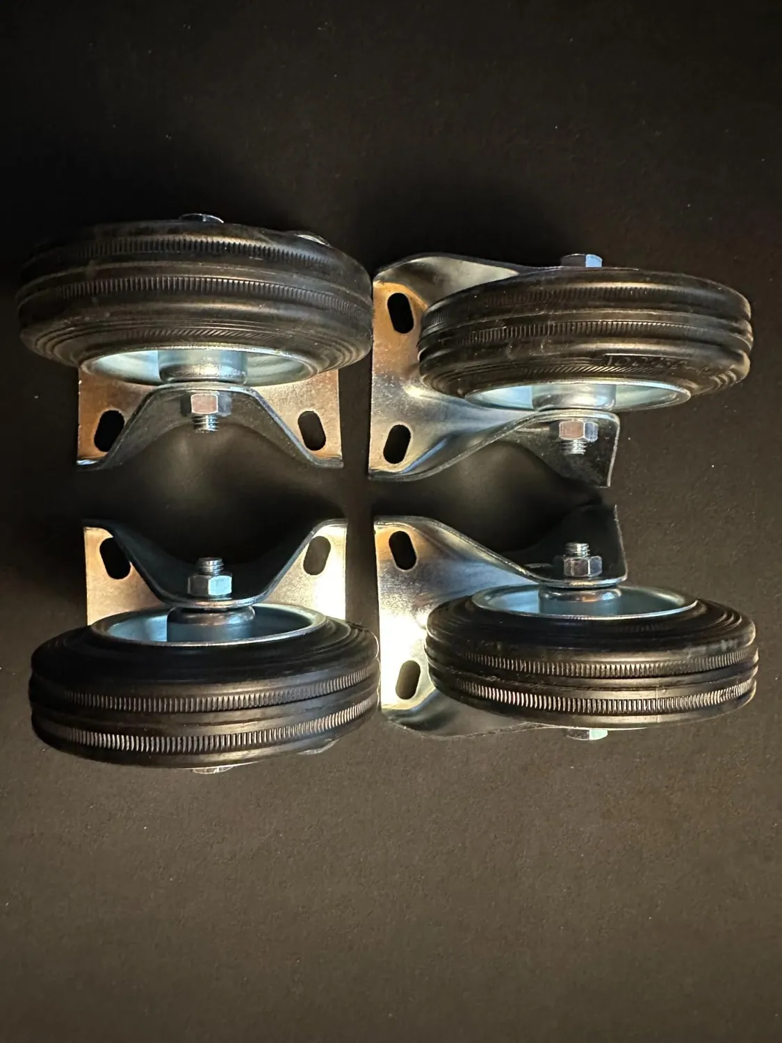 Amig set 4 ruote fisse 100 mm gomma nera 100 kg