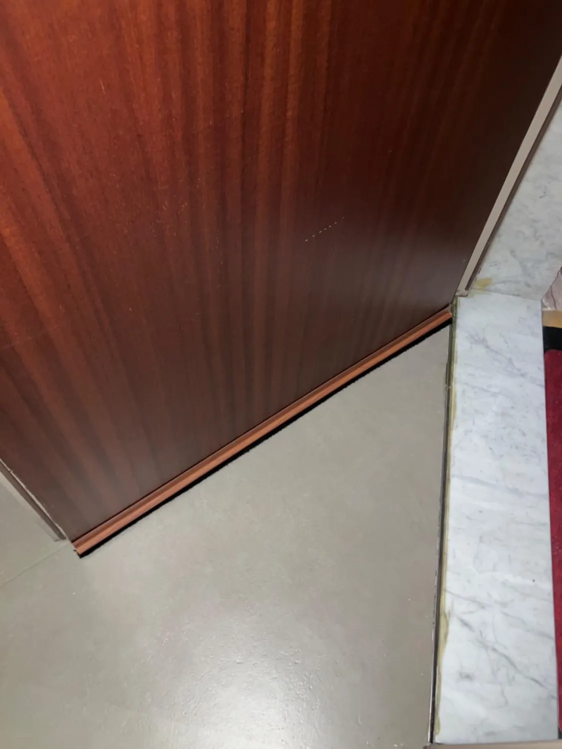 Amig paraspifferi adesivo PVC 1 m sapelli isolante