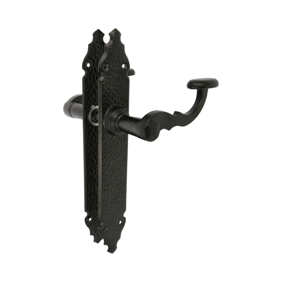 Amig maniglie rustiche placca martellata 280x45 mm nero