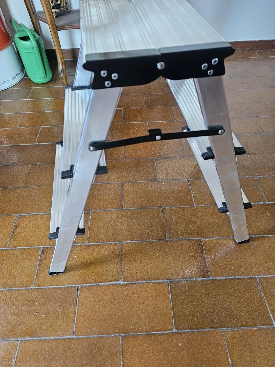 Amig sgabello pieghevole alluminio 2 gradini 39x44 cm
