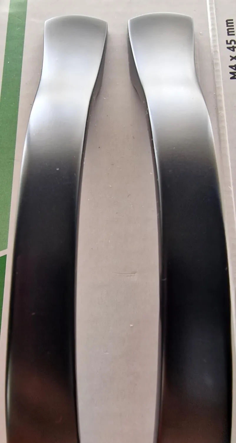 Amig 833 maniglie mobili 96 mm nero opaco zamak 2 pezzi