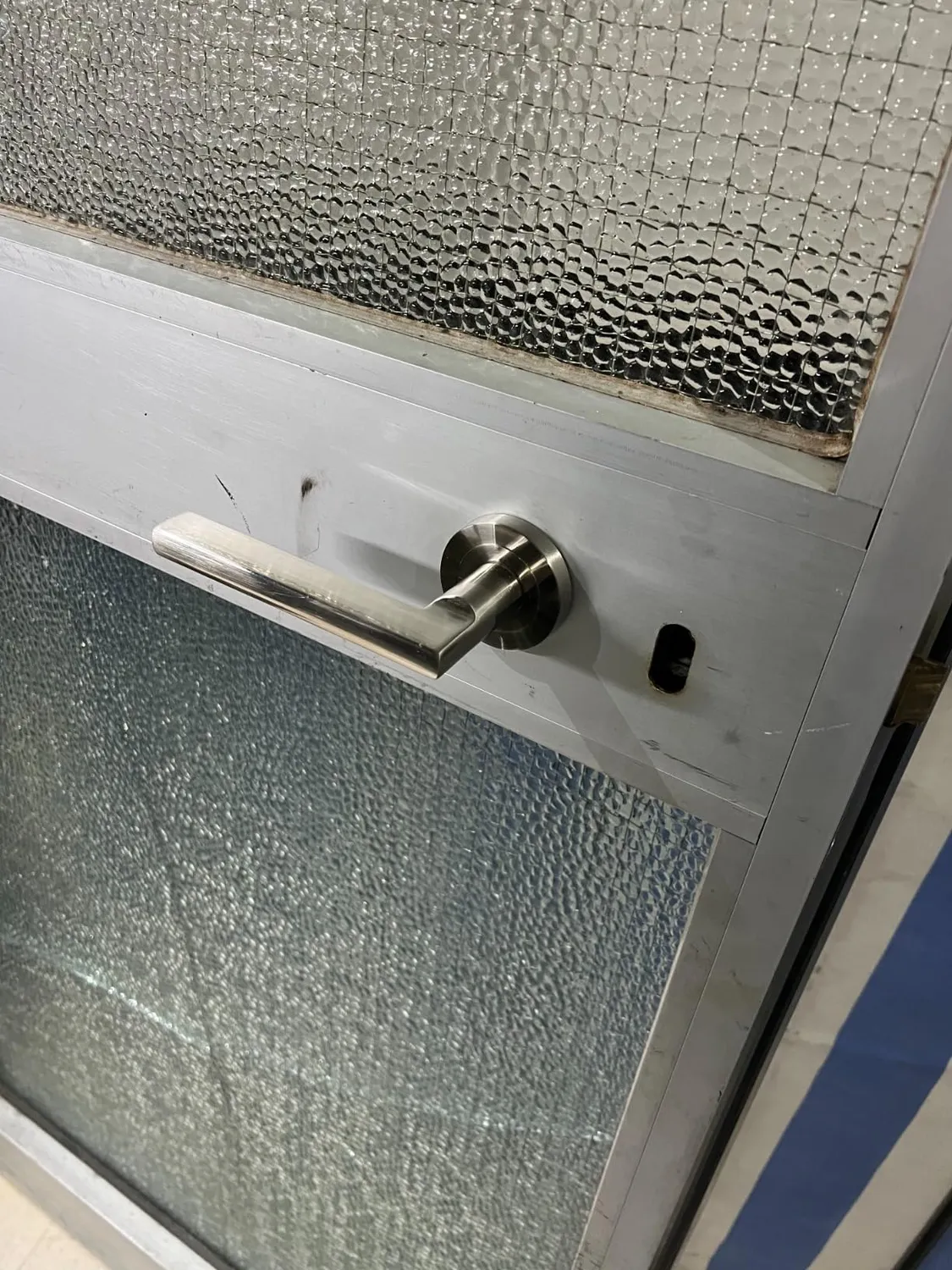 Amig MAI PB85 Maniglia su Placca Porte Interne Nichel Spazzolato