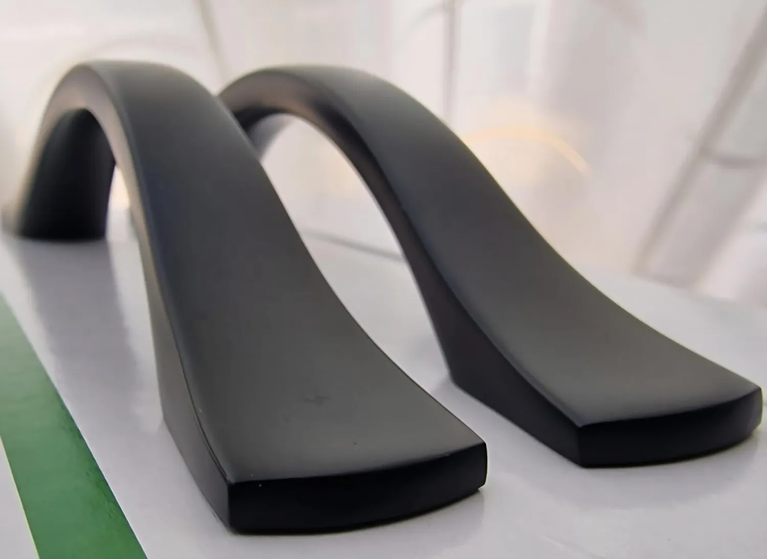 Amig 833 maniglie mobili 96 mm nero opaco zamak 2 pezzi