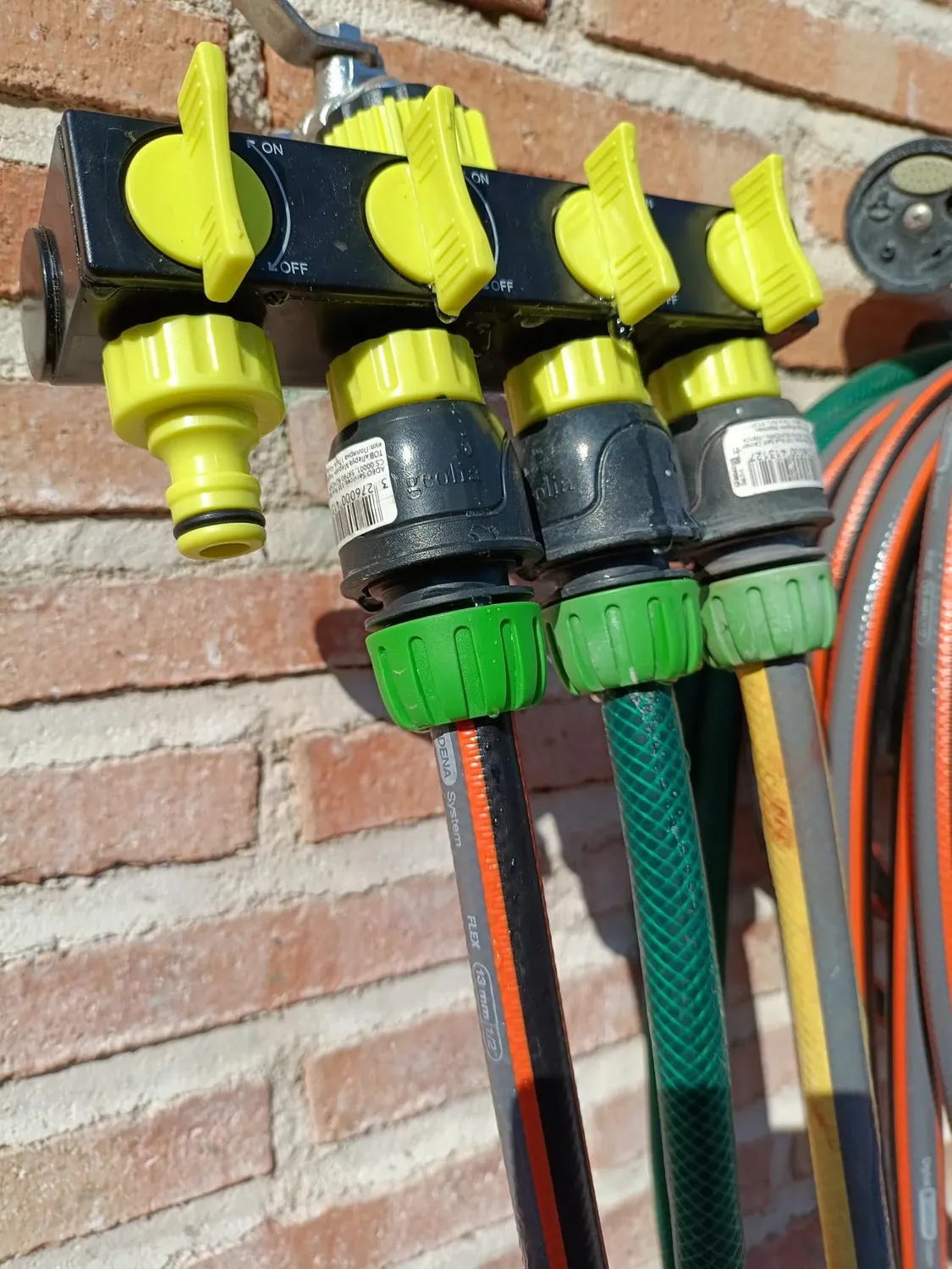 Amig Sdoppiatore Rubinetto 4 Vie 1"-3/4" Verde Pistacchio