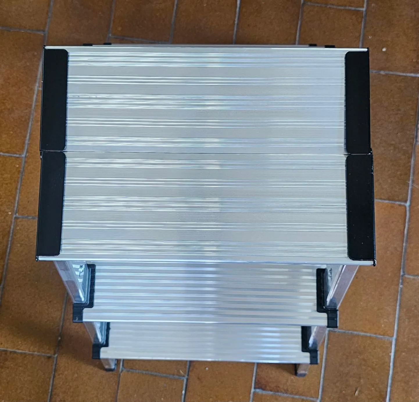 Amig sgabello pieghevole alluminio 2 gradini 39x44 cm