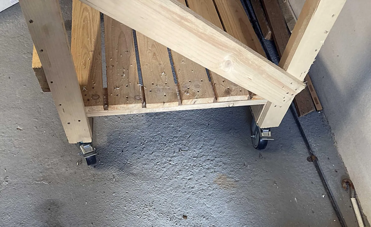 Amig Set 4 Ruote con Freno Piastra 100 mm 110 Kg Gomma