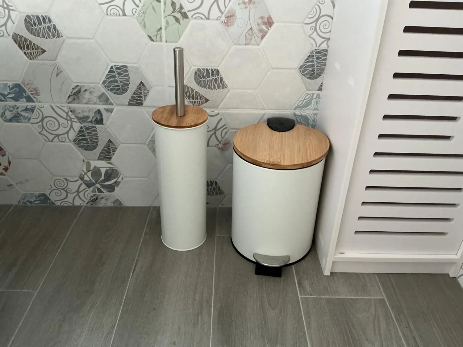 Amig Naturline set bagno nero acciaio e bambu