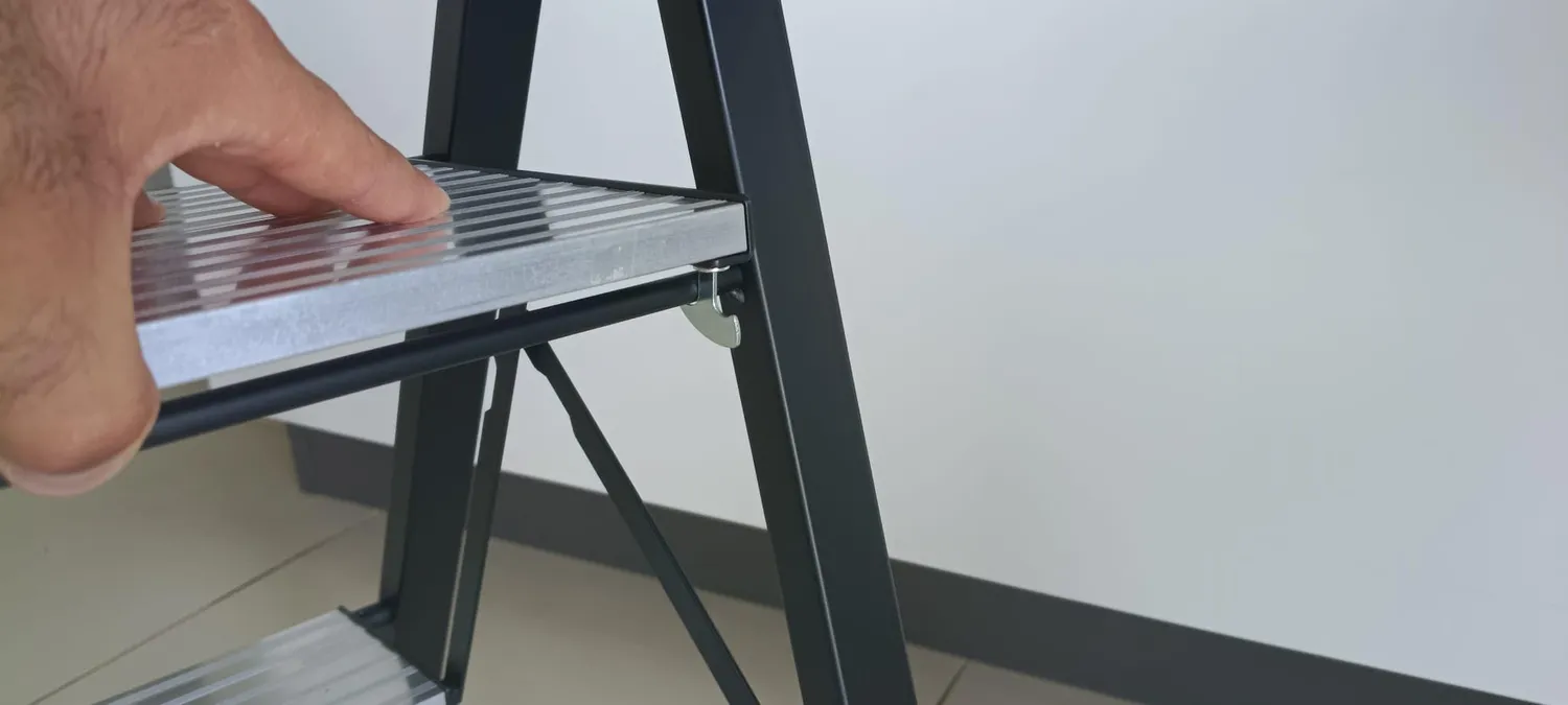 Amig Sgabello Pieghevole 2 Gradini Nero 66x48x40 cm
