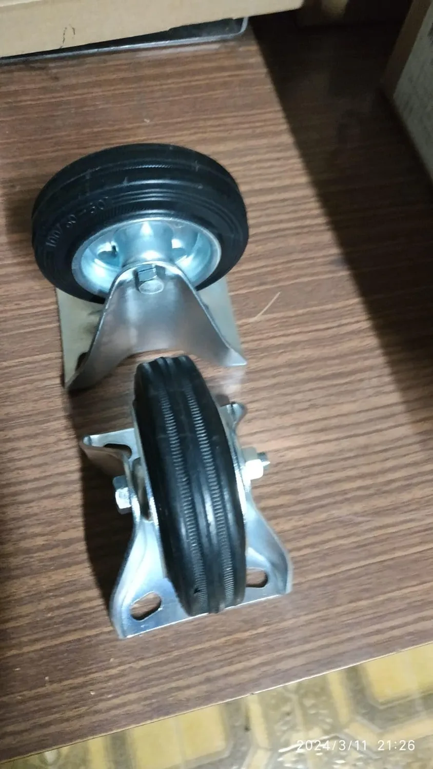 Amig set 4 ruote fisse 100 mm gomma nera 100 kg