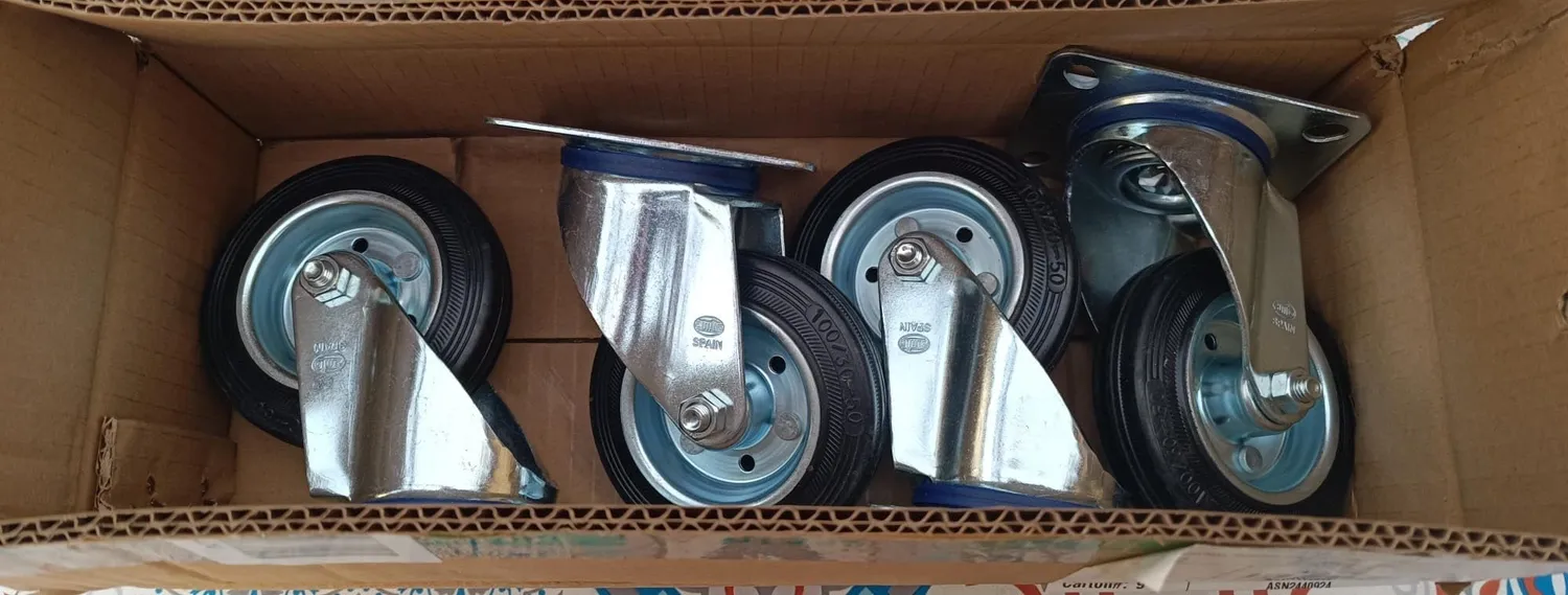 Amig set 4 ruote per mobili 100 mm gomma 90 kg