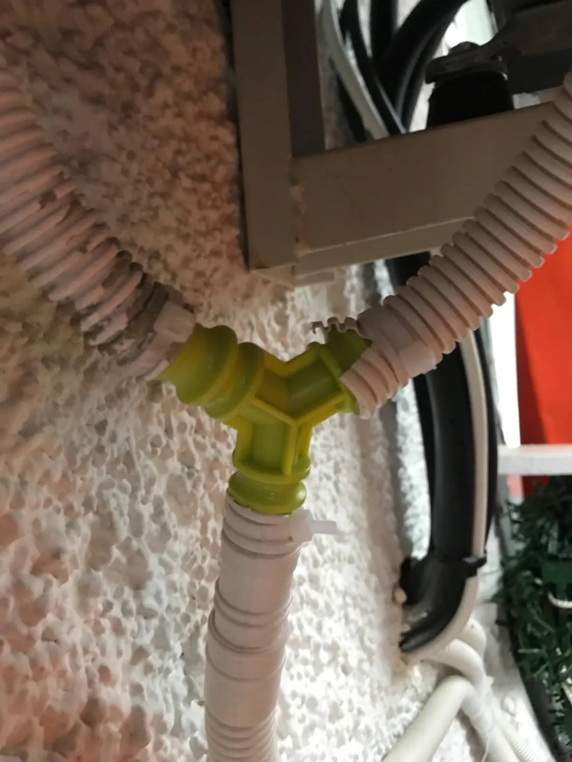 Amig R07 24348 derivazione tripla ABS verde pistacchio