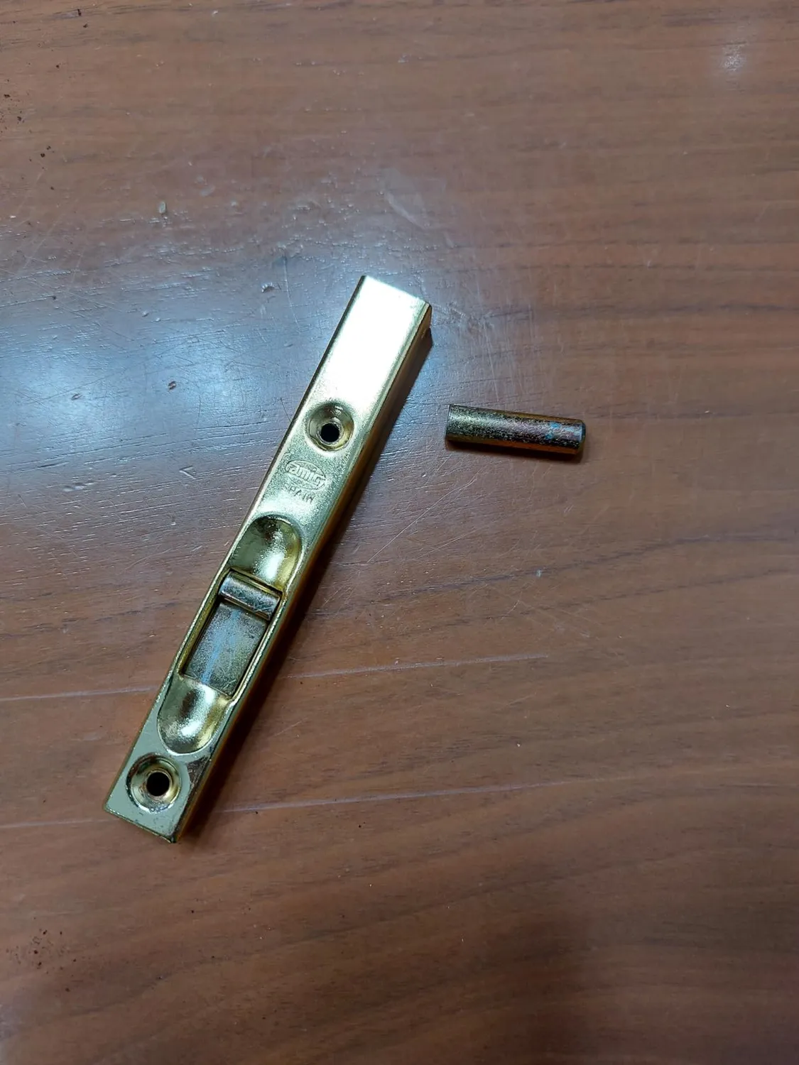 Amig 400 Catenaccio Verticale 110 mm Acciaio Ottonato