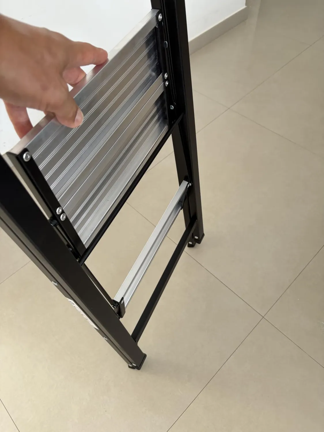Amig Sgabello Pieghevole 2 Gradini Nero 66x48x40 cm