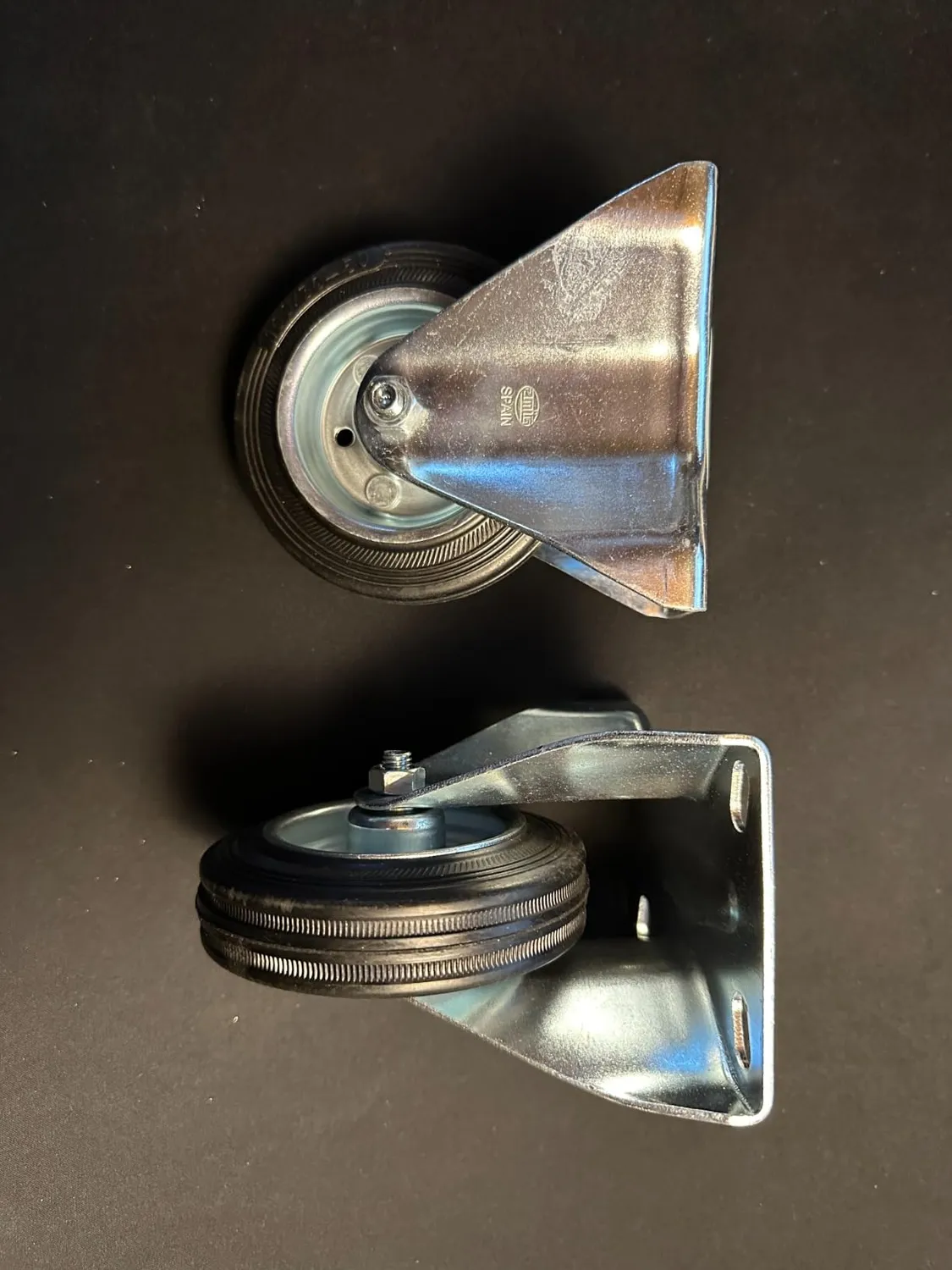 Amig set 4 ruote fisse 100 mm gomma nera 100 kg