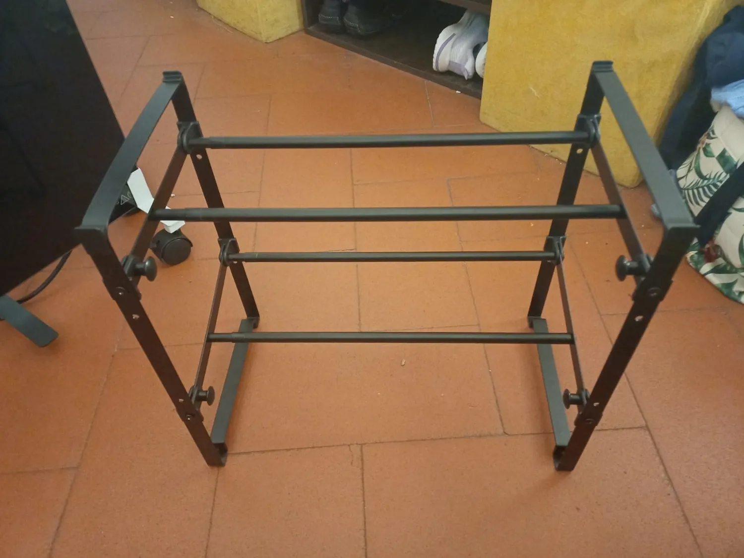 Amig Tötem Scarpiera estensibile 2 ripiani nera 12 paia