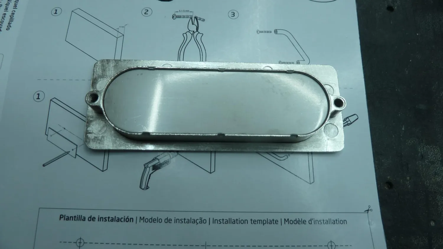 Amig 847 maniglia mobili 96 mm nichel spazzolato 2 pezzi