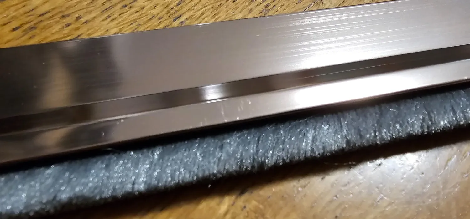 Amig Paraspifferi Adesivo Porte Oro 1000 mm Alluminio